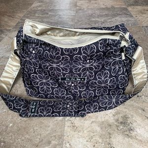 Jujube Hobobe in Licorice Twirl